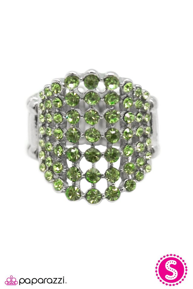 Paparazzi ♥ Mamas Gonna Buy You A Diamond Ring - Green ♥ Ring