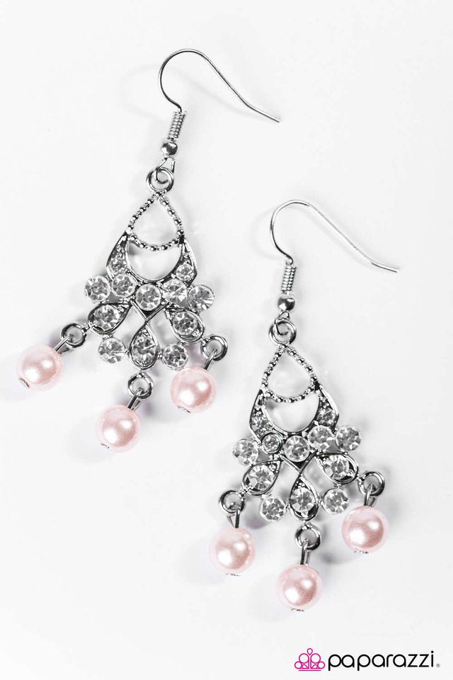 Paparazzi ♥ Par Excellence - Pink ♥ Earrings
