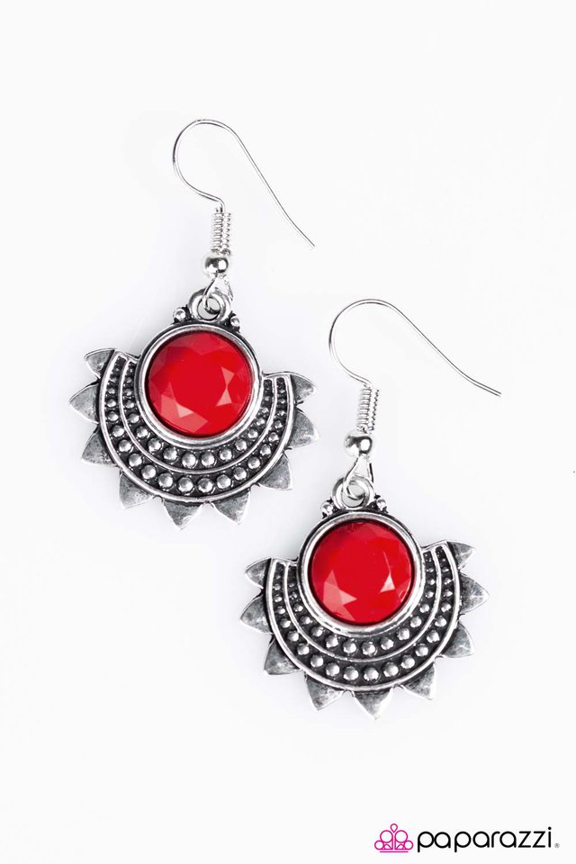 Paparazzi ♥ Adventure Is Out There - Red ♥ Earrings