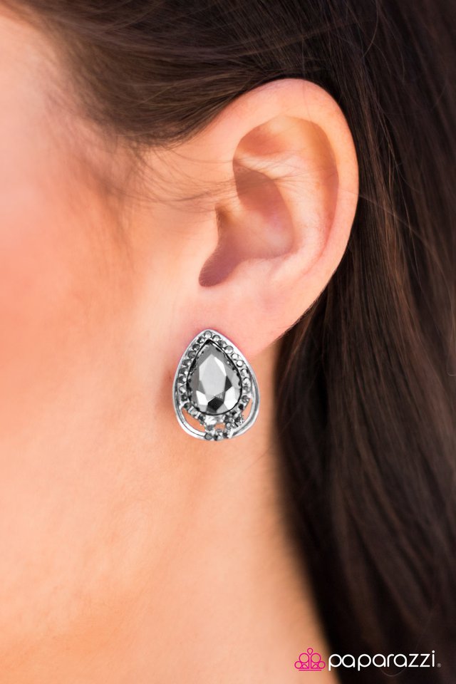 no-use-crying-p5co-svxx-017xx