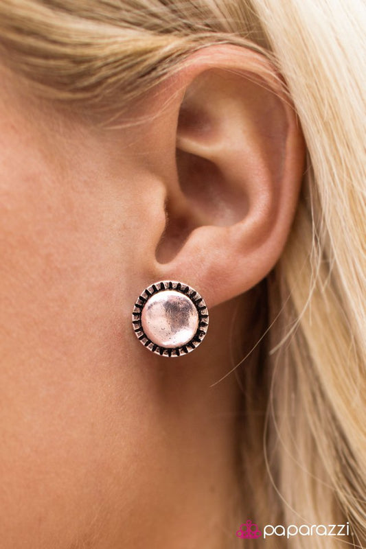 beyond-the-sun-gold-p5po-gdrs-003xx