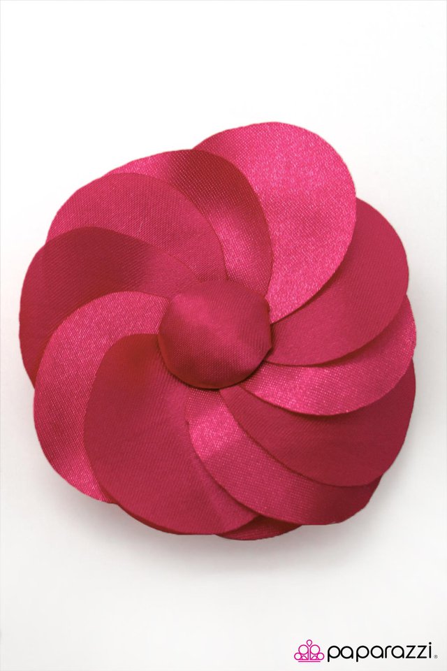 Paparazzi ♥ Damsel In Distress - Pink ♥ Hair Clip