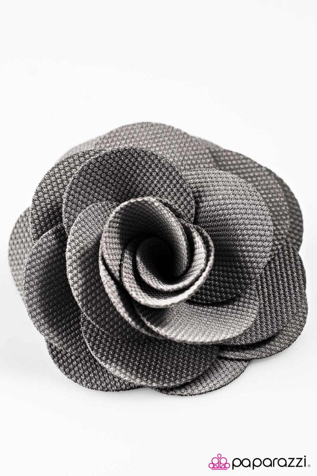 Paparazzi ♥ Just A Girl - Silver ♥ Hair Clip