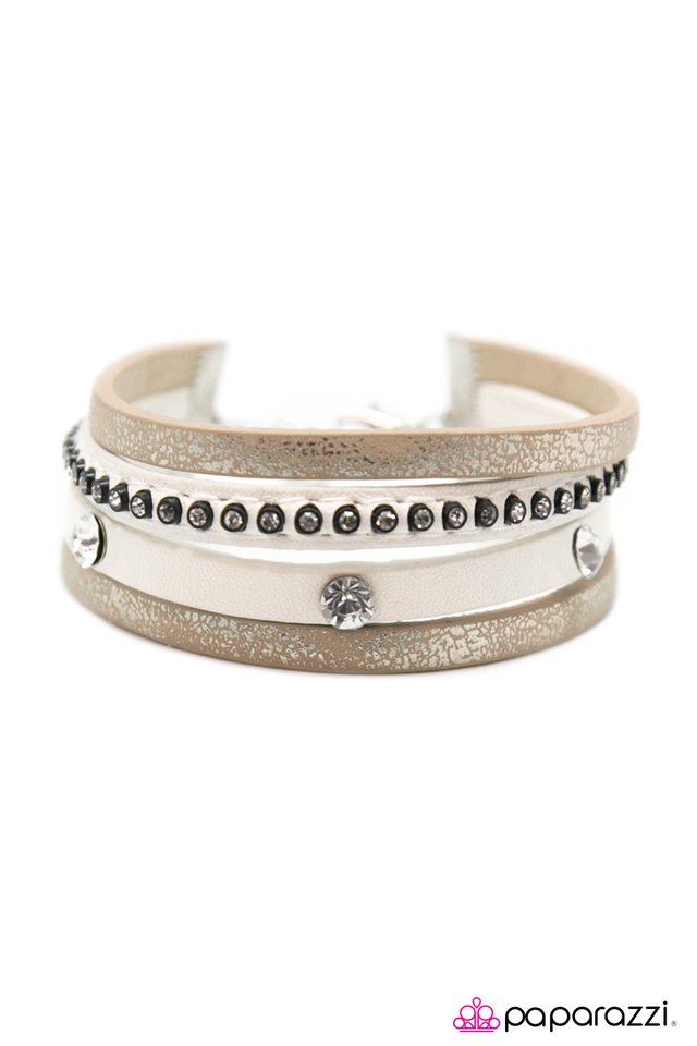 Paparazzi ♥ The Wimbledon - White ♥ Bracelet