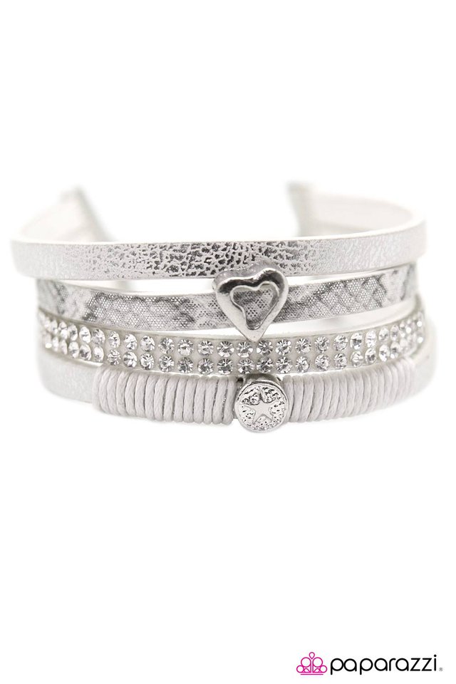 Paparazzi ♥ My Oh My - White ♥ Bracelet