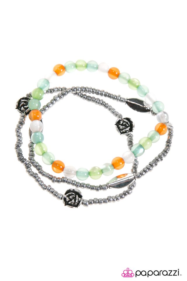 Paparazzi ♥ Playing It Cool - Multi ♥ Bracelet