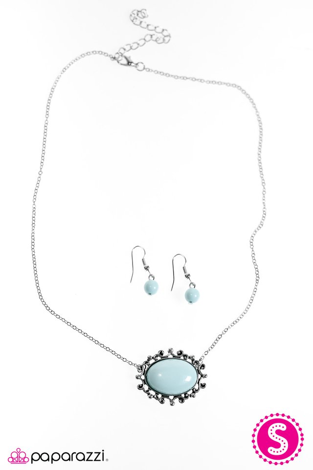 Paparazzi ♥ The Royal Opera - Blue ♥ Necklace