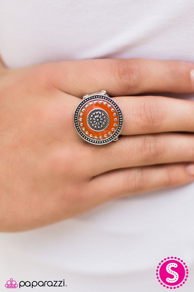 in-a-field-of-roses,-be-a-wildflower-orange-p4se-ogxx-031xx