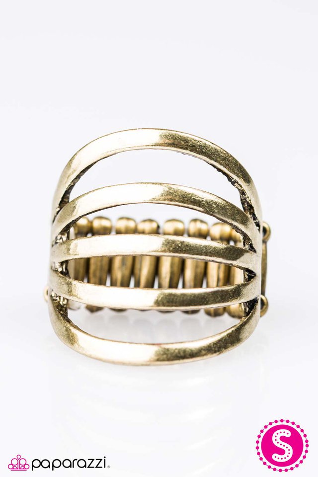 Paparazzi ♥ Bend in the Wind - Brass ♥ Ring