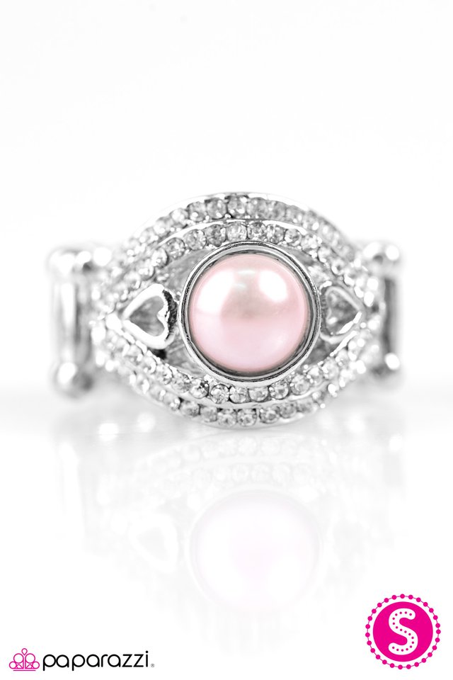 Paparazzi ♥ A Pearl Kind of Girl - Pink ♥ Ring