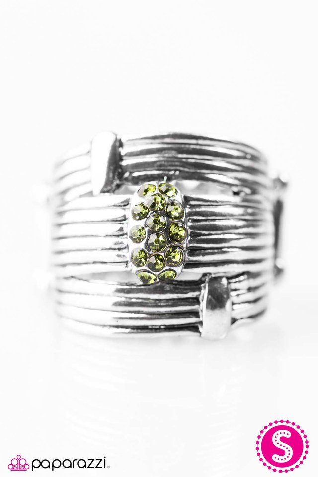 Paparazzi ♥ Bold Ruler - Green ♥ Ring