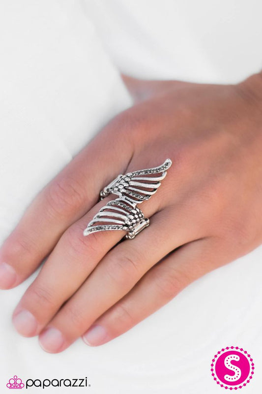 let-me-be-your-wings-silver-p4wh-svxx-057xx