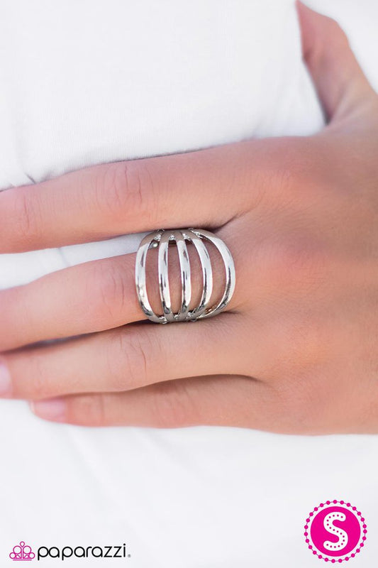 bend-in-the-wind-silver-p4in-svxx-048xx