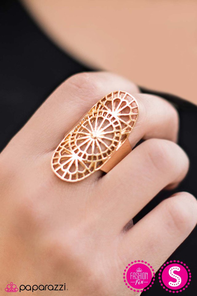 the-wheel-to-do-wonders-gold-p4tr-gdxx-033pj