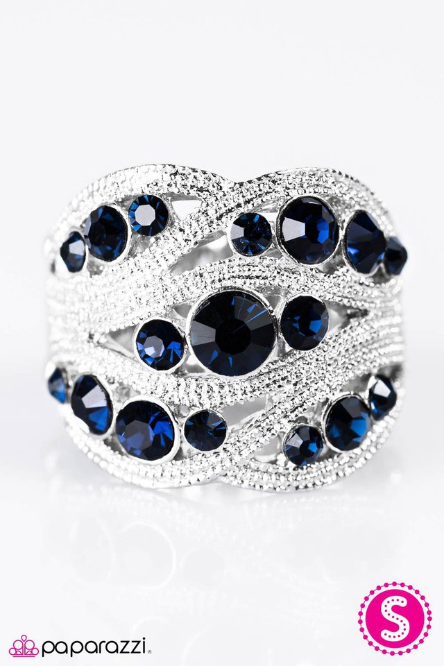 Paparazzi ♥ The Queen has Arrived - Blue ♥ Ring