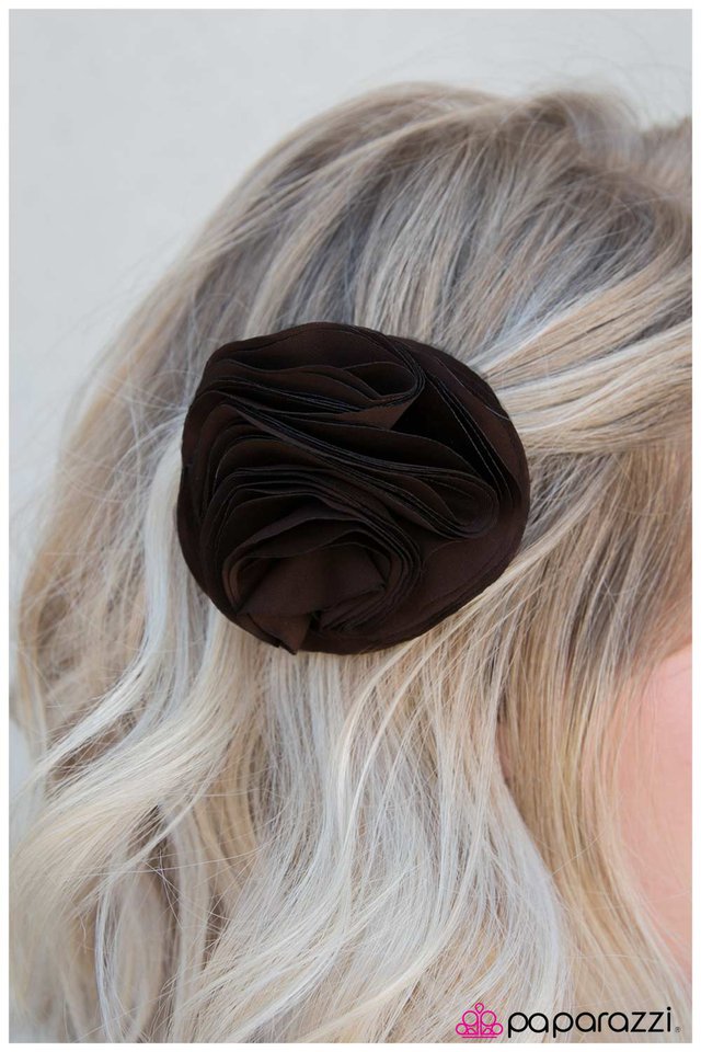part-of-the-fold-brown-p7ca-bnxx-028xx