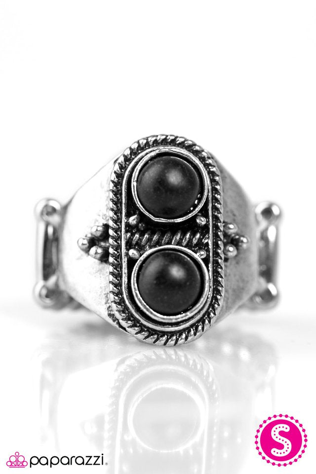 Paparazzi ♥ Desert Dusk - Black ♥ Ring