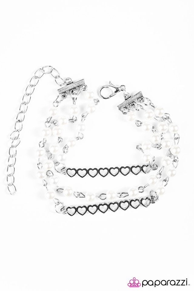Paparazzi ♥ Love and Affection - White ♥ Bracelet