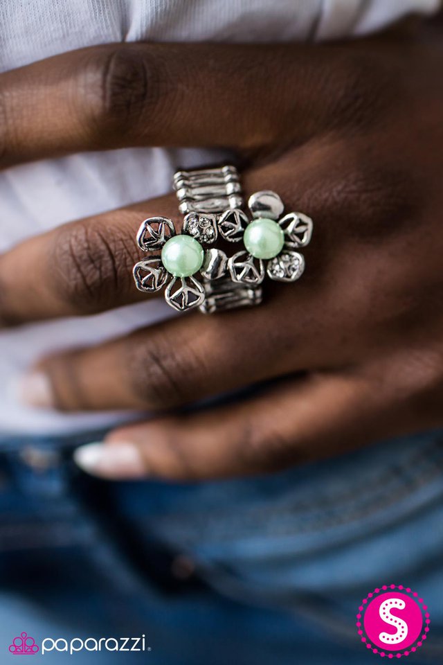 should-have-bought-you-flowers-green-p4wh-grxx-069xx