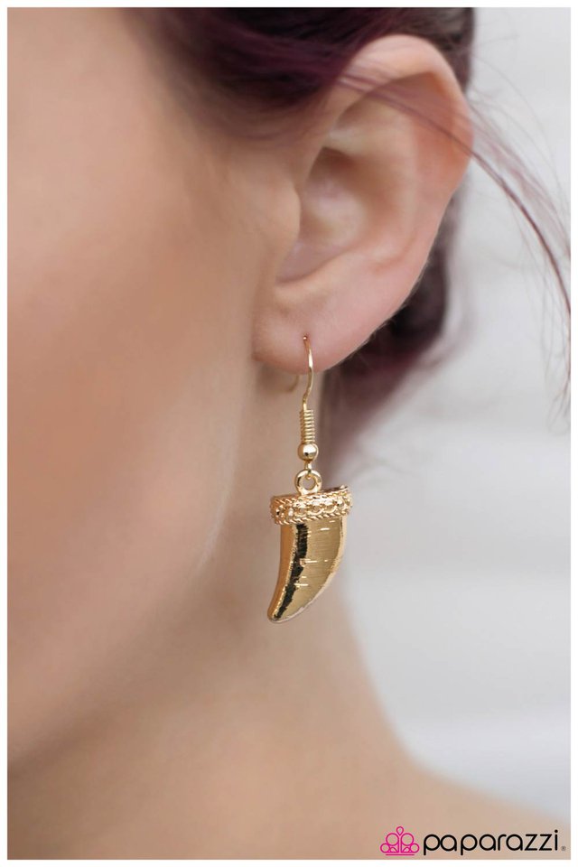 white-fang--gold-p5se-gdxx-024xx