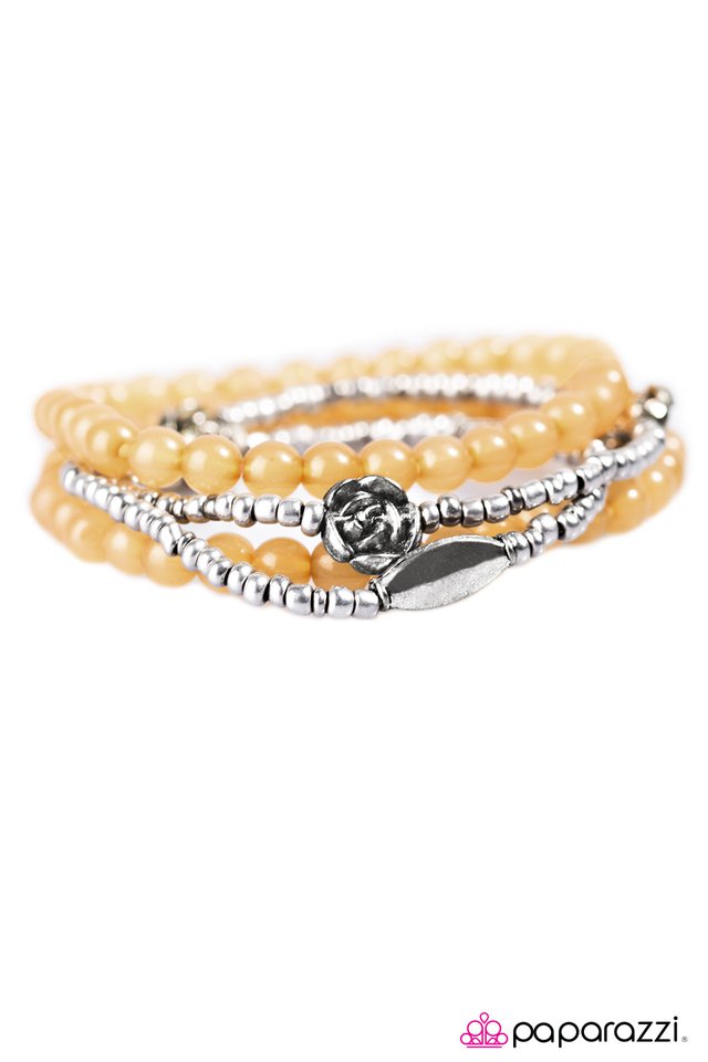 Paparazzi ♥ Playing It Cool - Yellow ♥ Bracelet