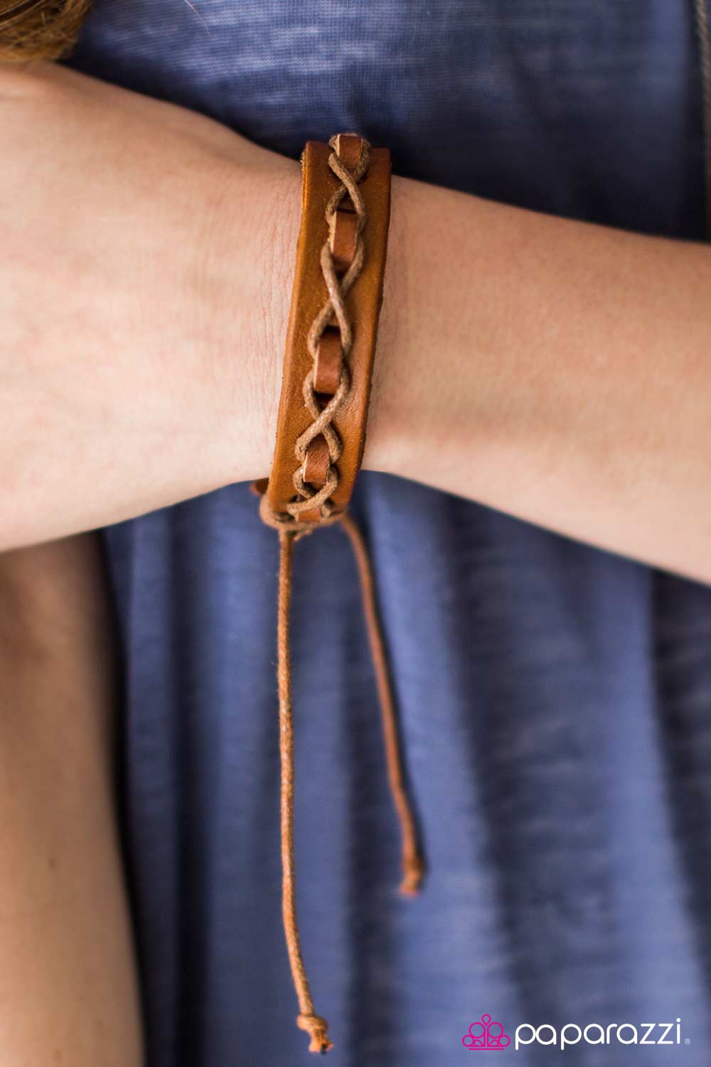 a-walk-through-the-woods-p9ur-bnxx-143xx