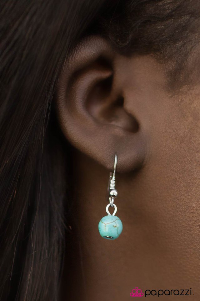 Paparazzi ♥ Talons Out - Blue ♥ Necklace