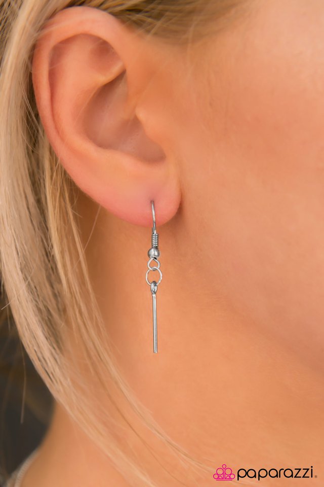 Paparazzi ♥ Foxy Foxtrot - Blue ♥ Necklace