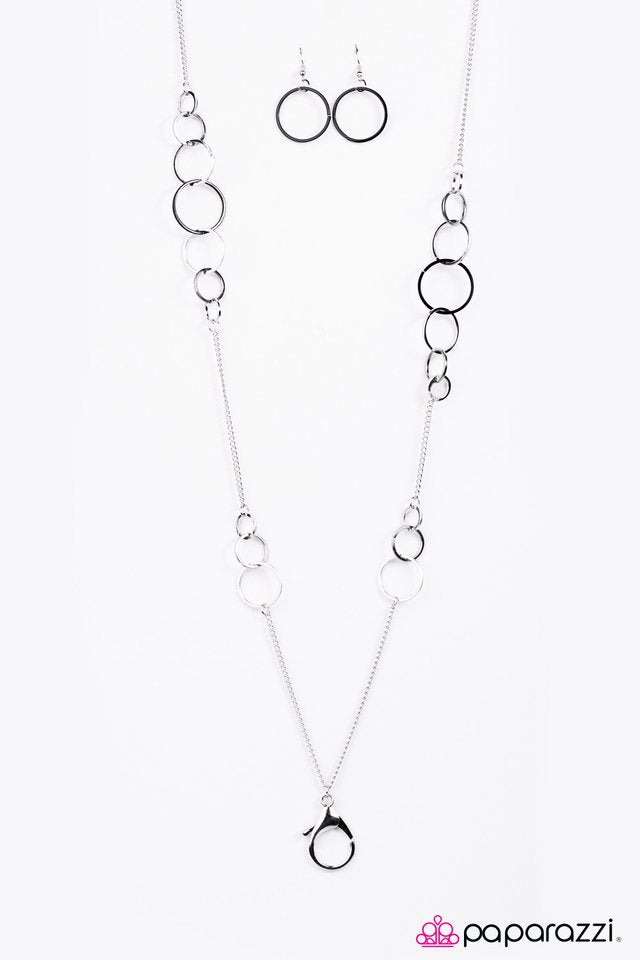 Paparazzi ♥ Back To Work - Black ♥ Lanyard