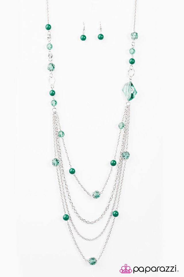 Paparazzi ♥ Fool For Jewels - Green ♥ Necklace