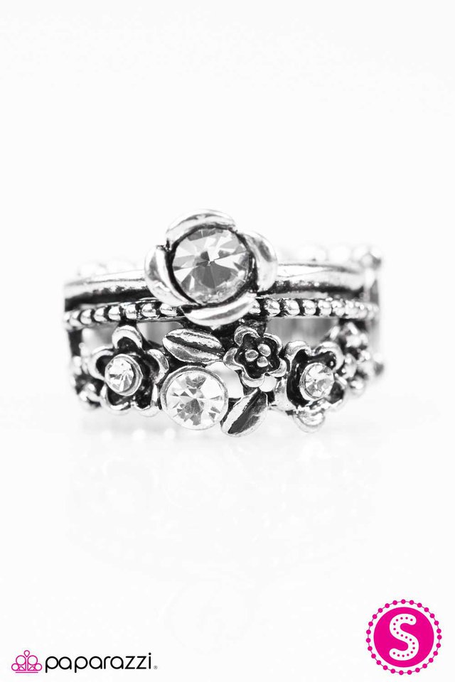 Paparazzi ♥ Oh, This Old Thing? - White ♥ Ring