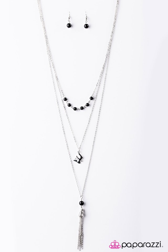 Paparazzi ♥ The Songbird - Black ♥ Necklace