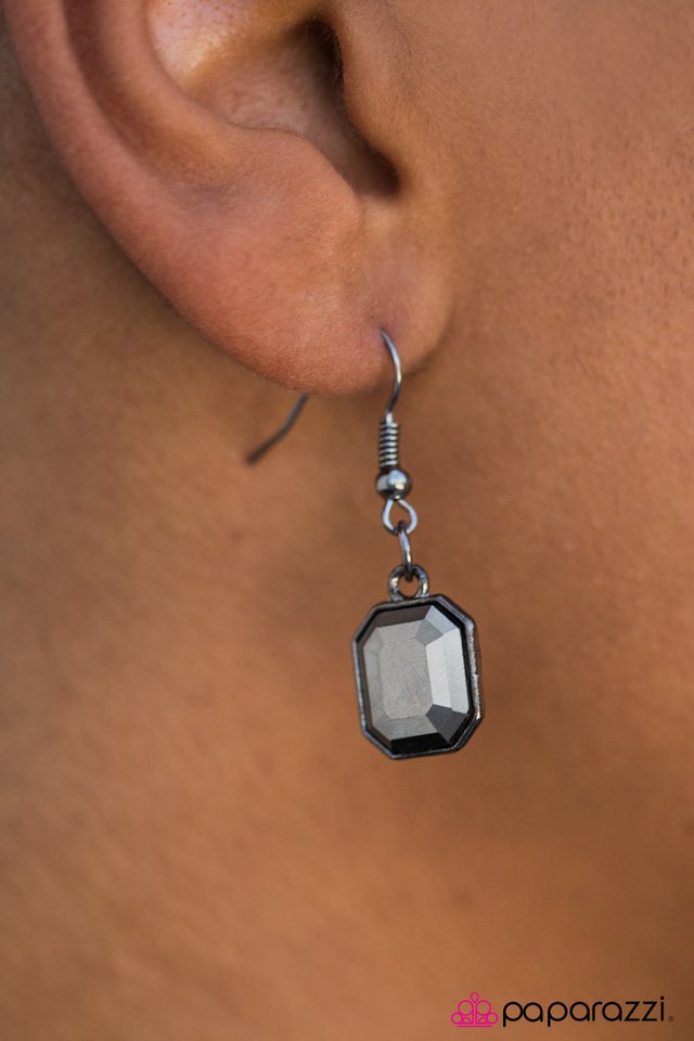 Paparazzi ♥ Till The Money Runs Out - Black ♥ Necklace