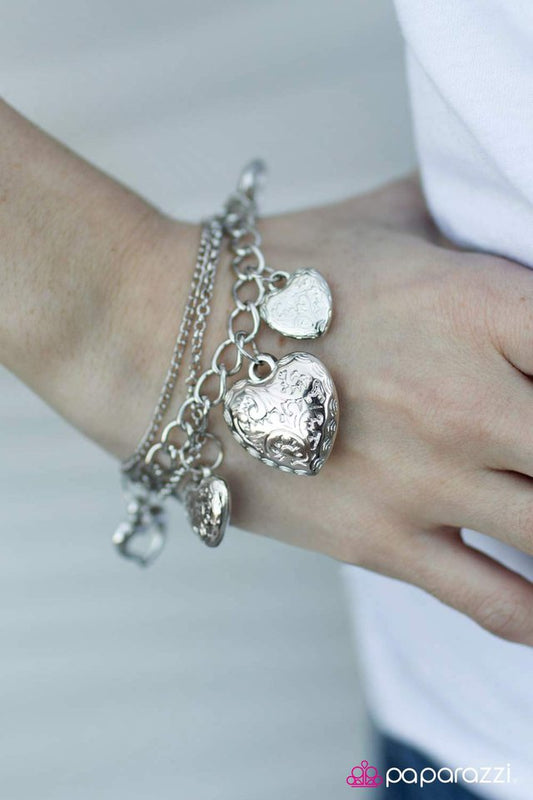 hard-not-to-love-silver-p9wh-svxx-061xx