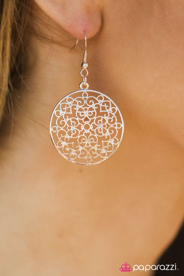 filigree-in-the-details-gold-p5wh-gdxx-035xx