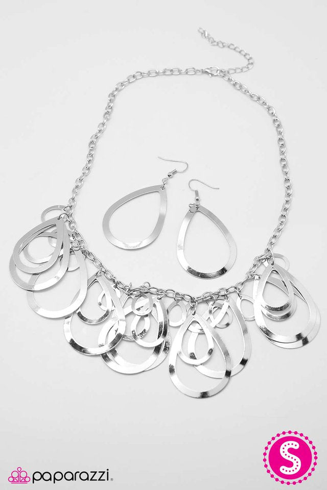 Paparazzi ♥ Look Out Below! - Silver ♥ Necklace