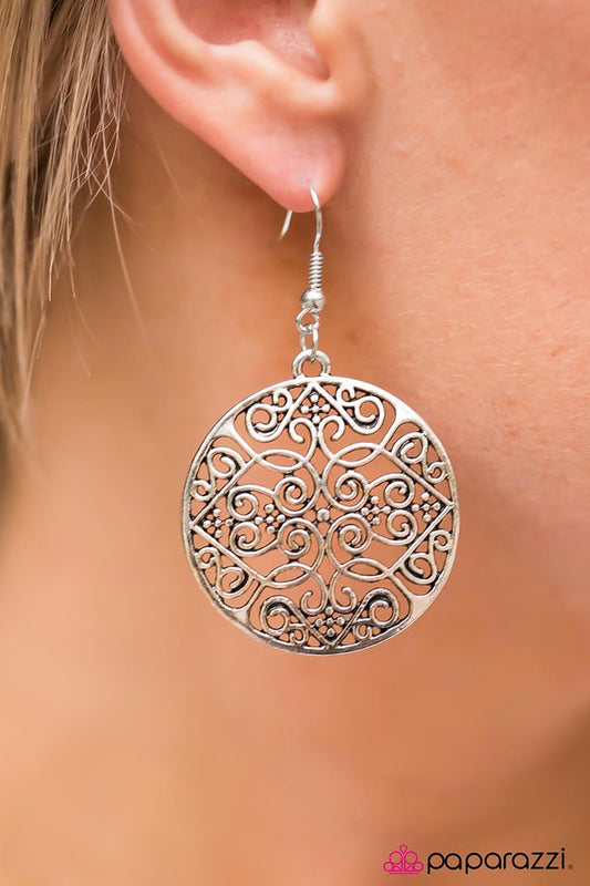 filigree-in-the-details-silver-p5wh-svxx-067xx