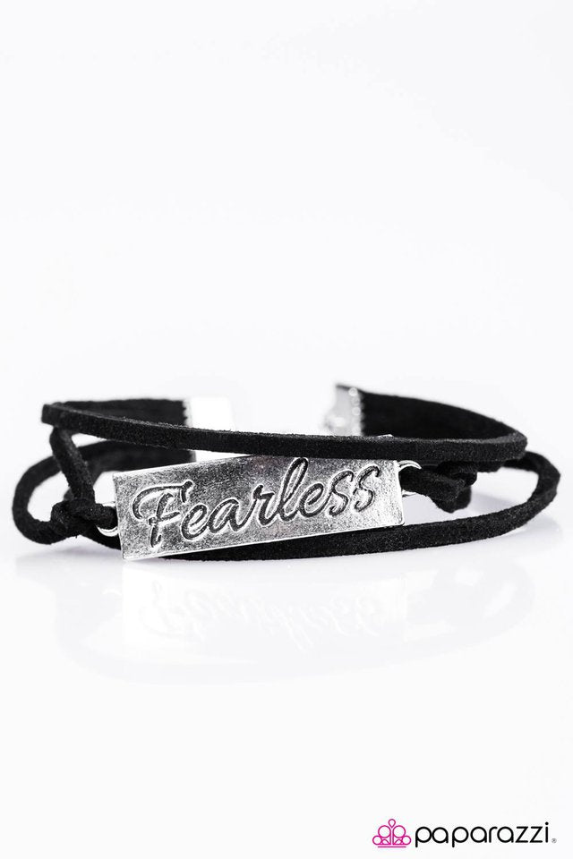 Paparazzi ♥ Fearless - Black ♥ Bracelet