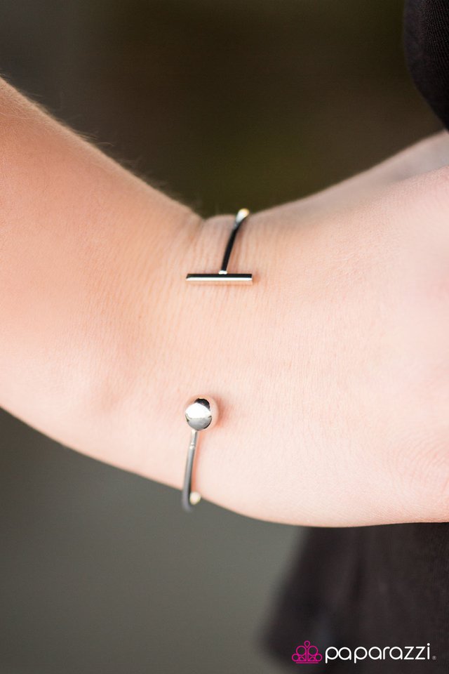 how-bare-you-silver-p9da-svxx-043xx