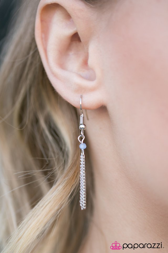 Paparazzi ♥ Pull Back the Curtain - Blue ♥ Necklace