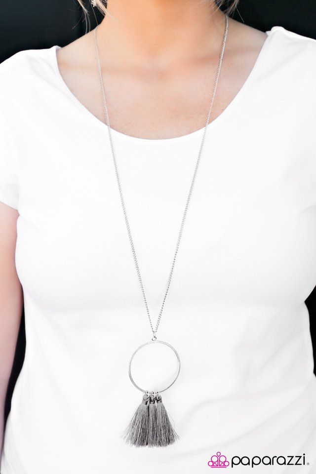 never-too-much-tassel-p2se-svxx-047xx