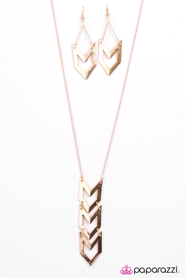 Paparazzi ♥ Impressive Track Record - Gold ♥ Necklace