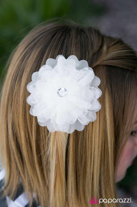 and-jill-came-tumbling-after-white-p7pr-wtxx-032xx