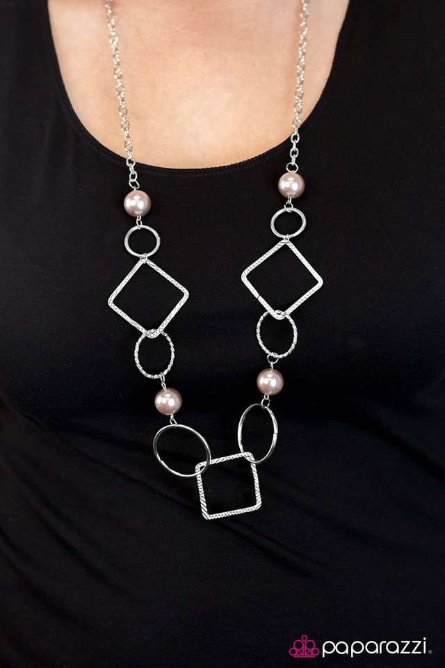 opulent-outlines-brown-p2wh-bnxx-087xx