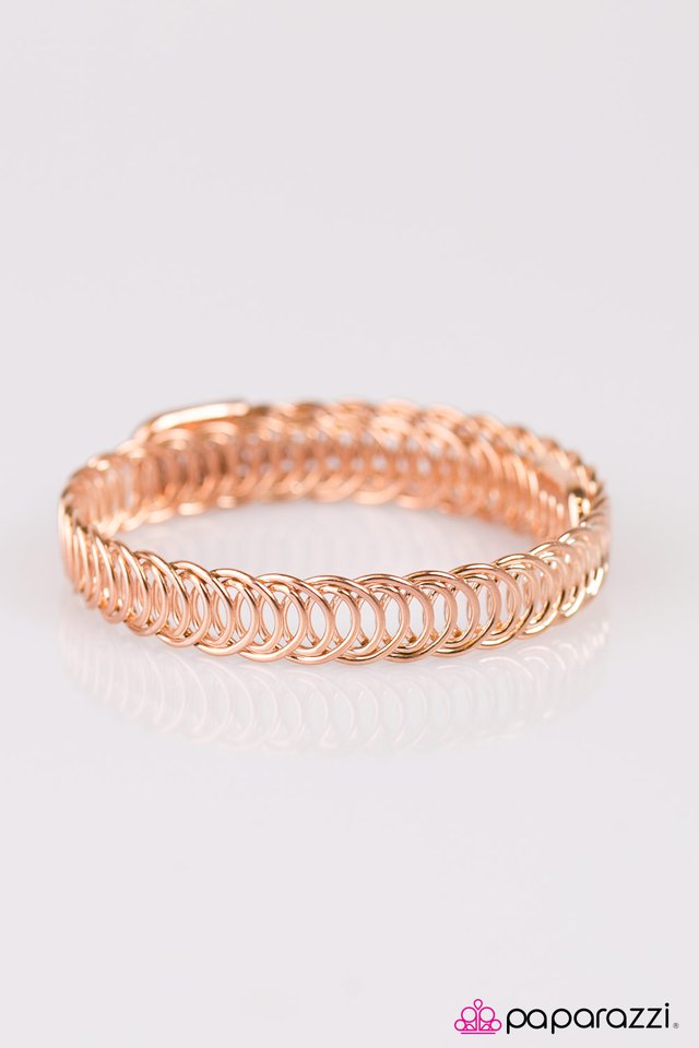 Paparazzi ♥ Wrap The Wrap - Rose Gold ♥ Bracelet