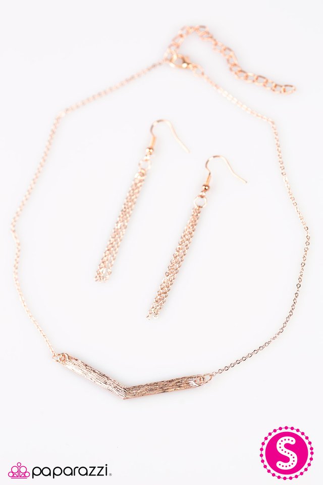 Paparazzi ♥ Fashion Day - Rose Gold ♥ Necklace