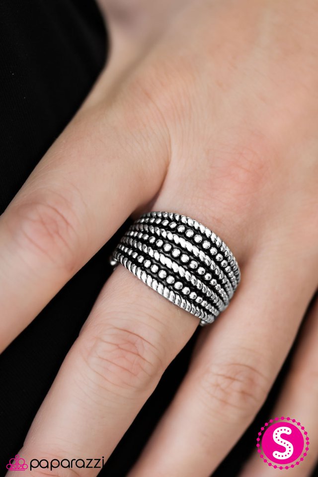 metal-mantra-silver-ring-p4in-svxx-054xx