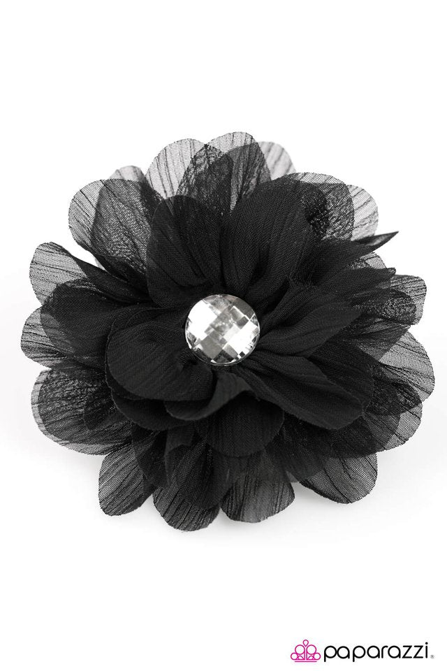 Paparazzi ♥ Here Comes the Bride - Black ♥ Hair Clip