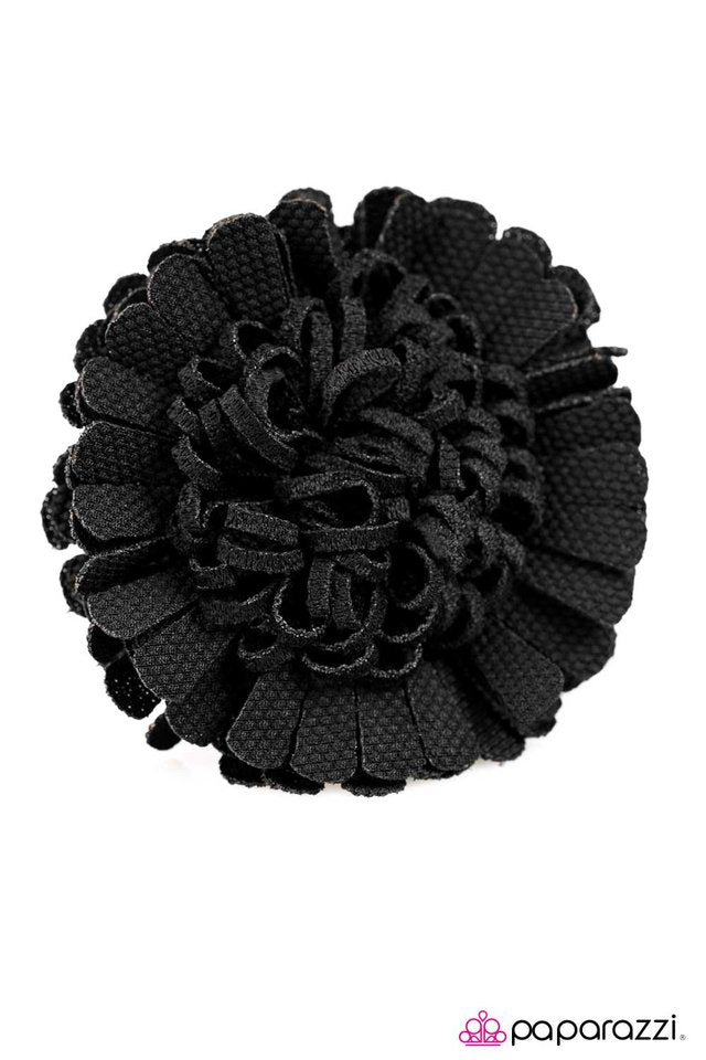 Paparazzi ♥ One for the Seasons - Black ♥ Hair Clip