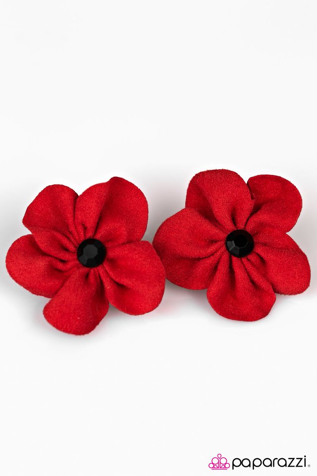Paparazzi ♥ Petal Poise - Red ♥ Hair Clip